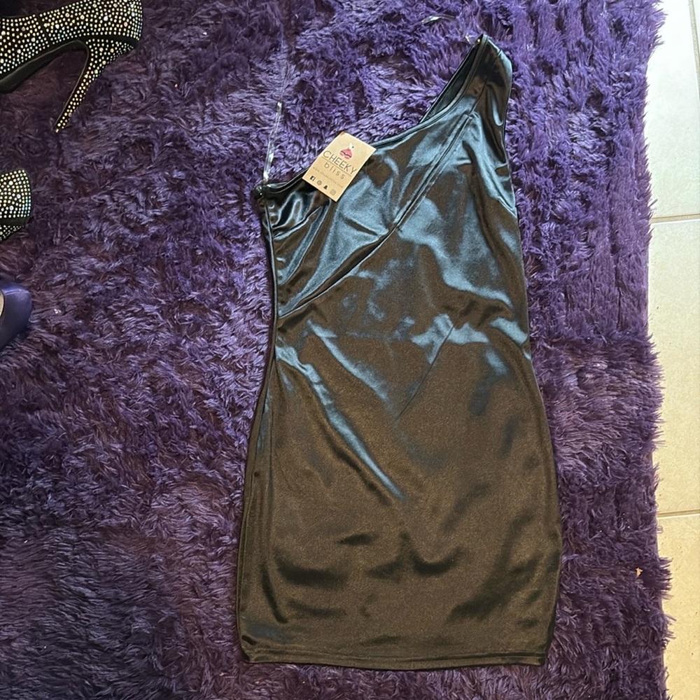 Black Satin One-Shoulder Dress size Large NWT